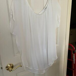 Cabi White Semi Sheer Tunic, Shirred Neckline w Tie Back, Cap Sleeve, Size Large